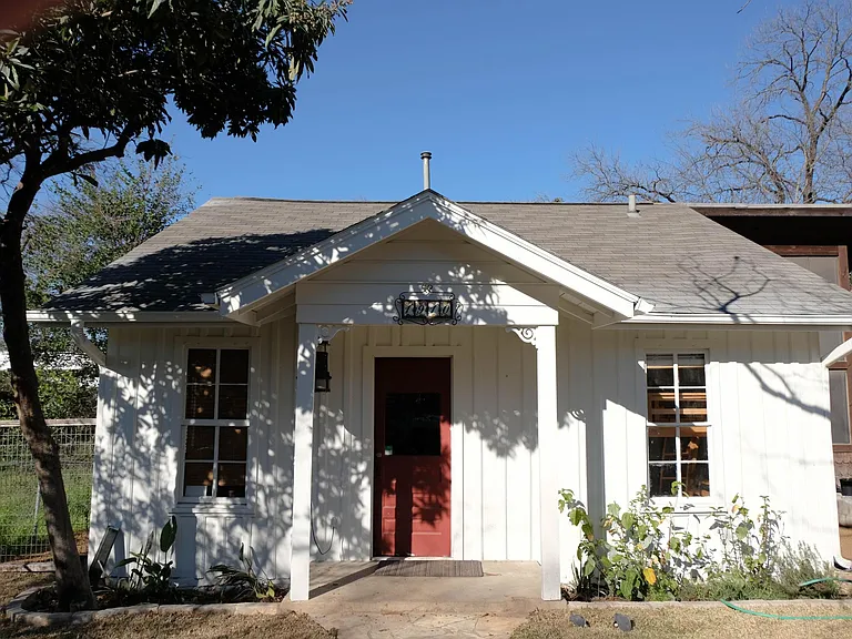 1910 Haskell St #A — Photo 13