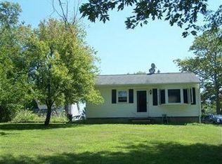 5489 Pinehill Dr, Mentor On The Lake, OH 44060
