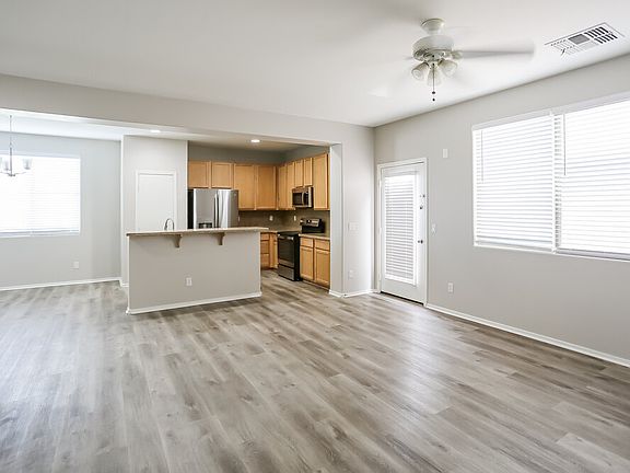 4th image of 6816 S 8th Dr