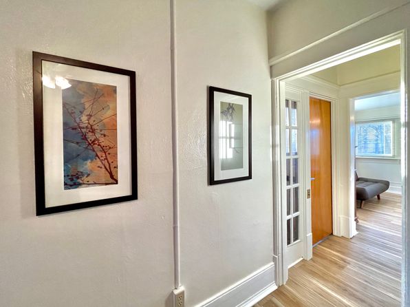 221 Broadway Ave #12
