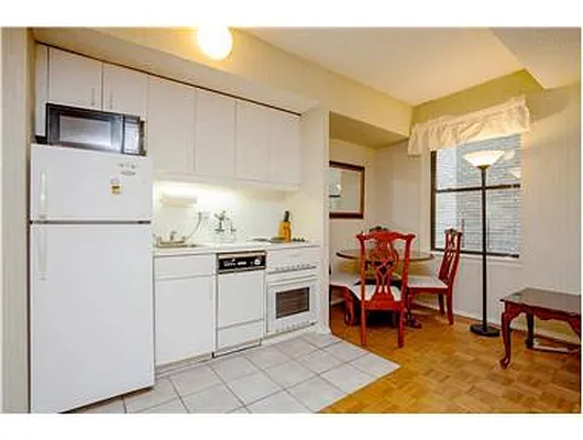 Rented by Douglas Elliman | media 39