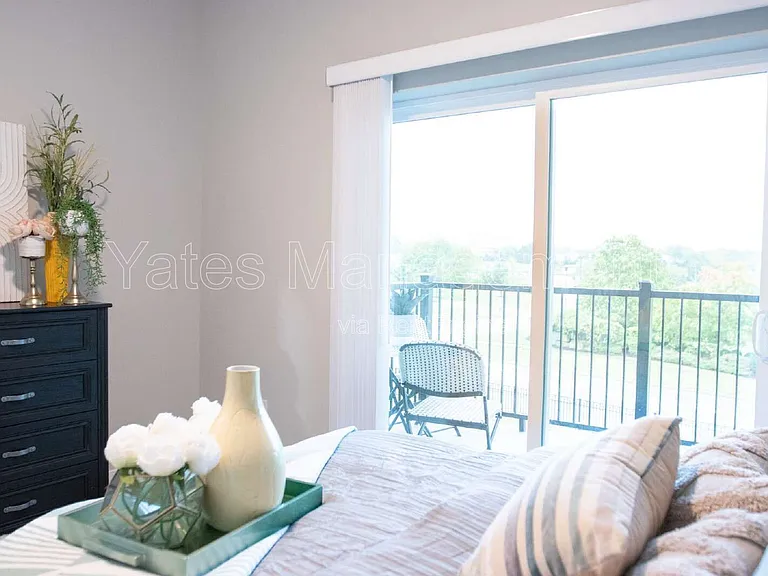 411 W McPherson Ave #103 — Photo 1