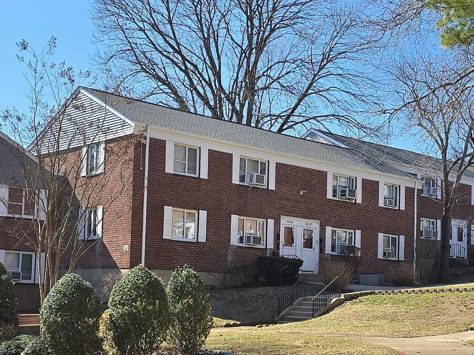 1st image of 22305 Manor Road #226