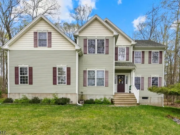 5 Fawn Hollow Dr, Green Twp., NJ 07860