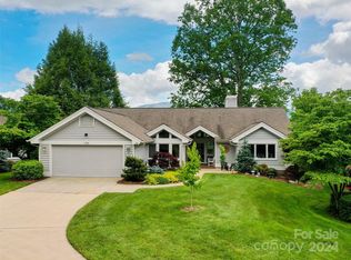 138 Oakcrest Ln, Waynesville, NC 28786