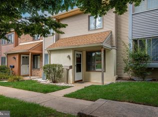 22 Fitzwatertown Rd UNIT A8, Willow Grove, PA 19090