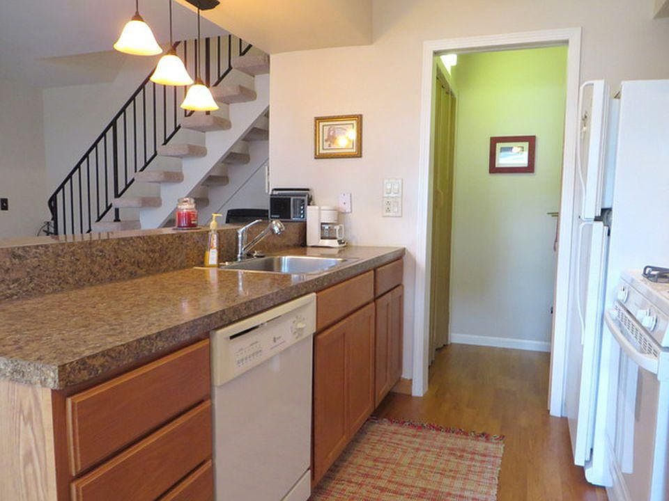 1st image of 1525 Cove Dr