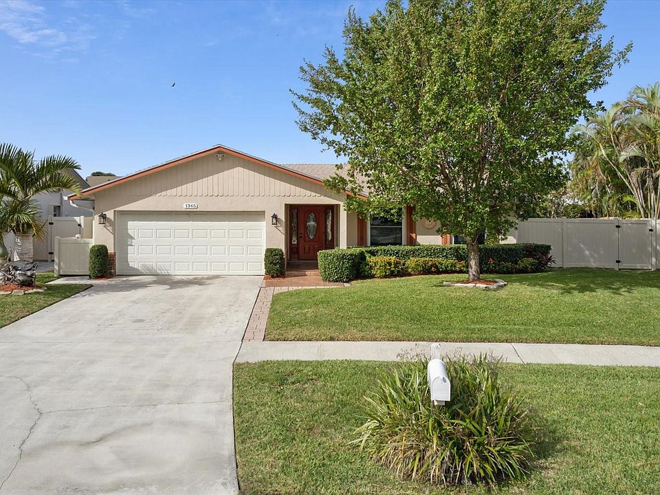 1st image of 1365 SW 29th Avenue