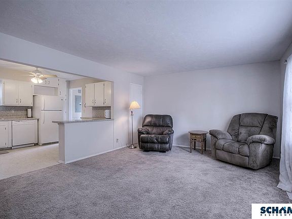 4th image of 7606 Lillian Ave
