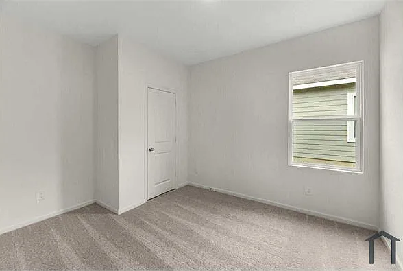 4925 McCoy Dr — Photo 15