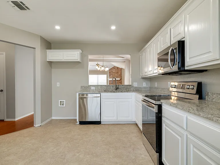 7229 Specklebelly Ln — Photo 6
