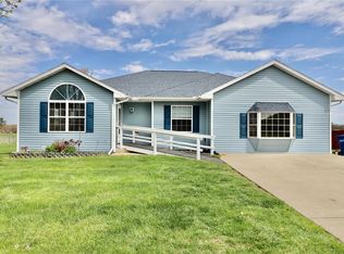 1133 Troutman Dr, Lebanon, MO 65536