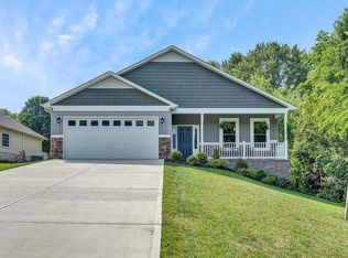 1603 Sterling Place Cir, Roanoke, VA 24012