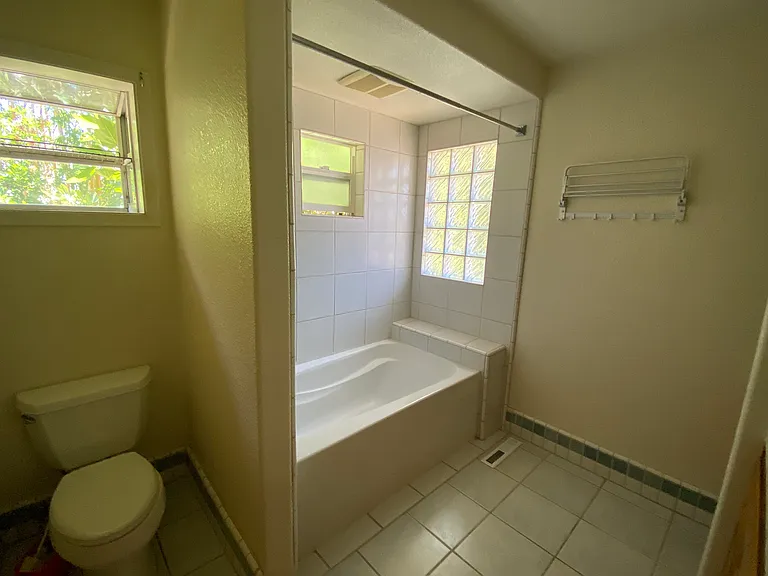 1260 Susan Ln — Photo 9
