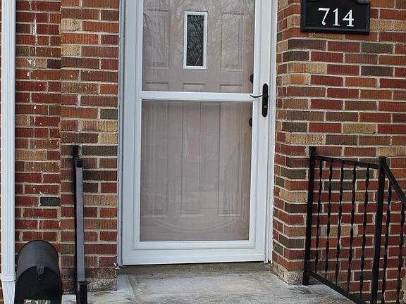2nd image of 714 Houchin St