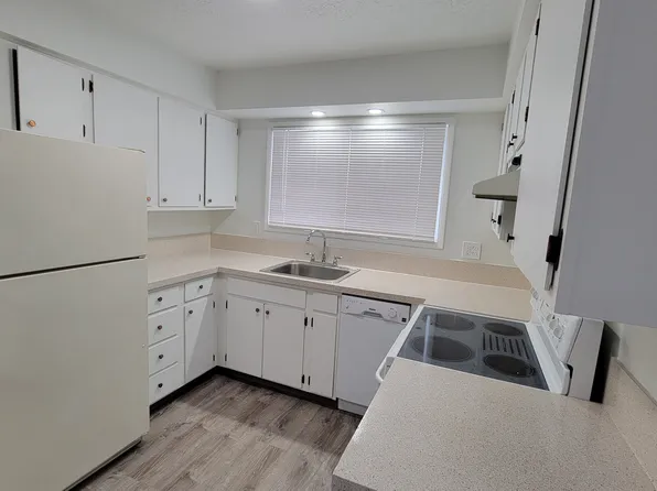 21724 SE Alder Dr #7, Gresham, OR 97030