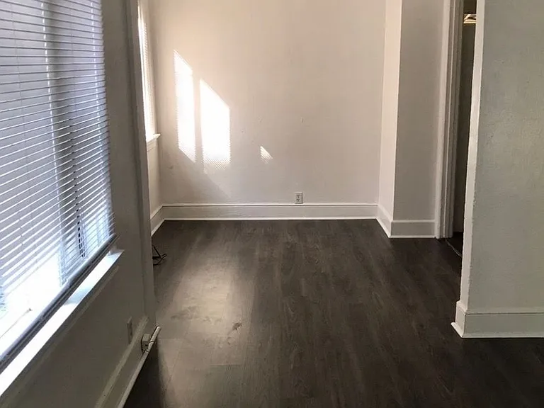 710 Normal Ave — Photo 3