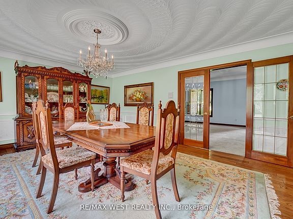 2nd image of 805 Centre Rd