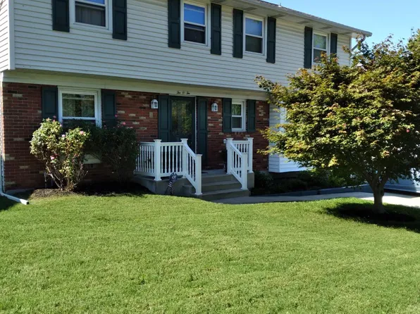 202 Cranbrook Rd, Cockeysville, MD 21030