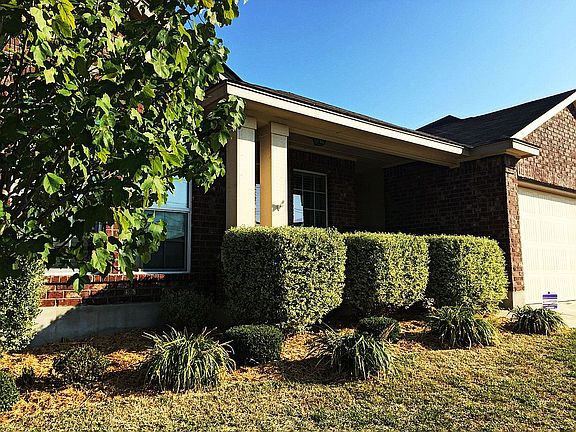 3rd image of 3305 Cricklewood Dr
