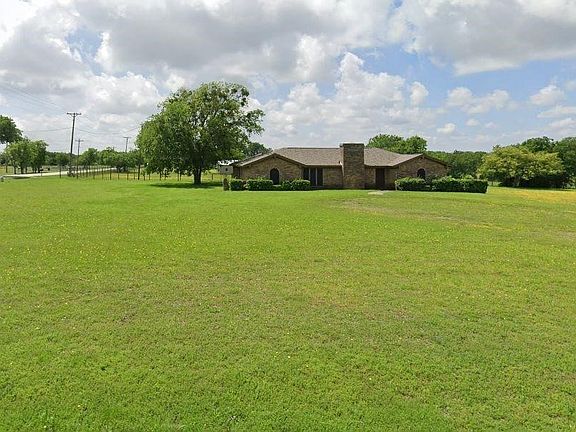 3rd image of 5010 E Parker Rd