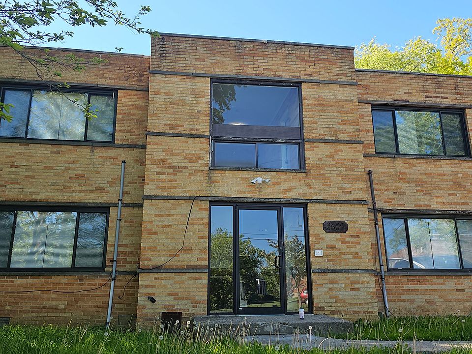 1st image of 2609 Chesterfield Ct APT 2