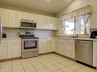 15851 W Saguaro Ln, Surprise, AZ 85374