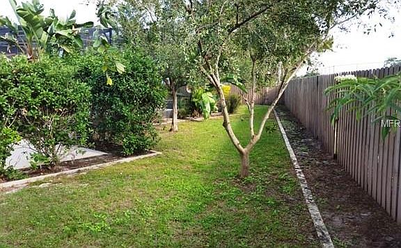 4th image of 730 Holbrook Cir