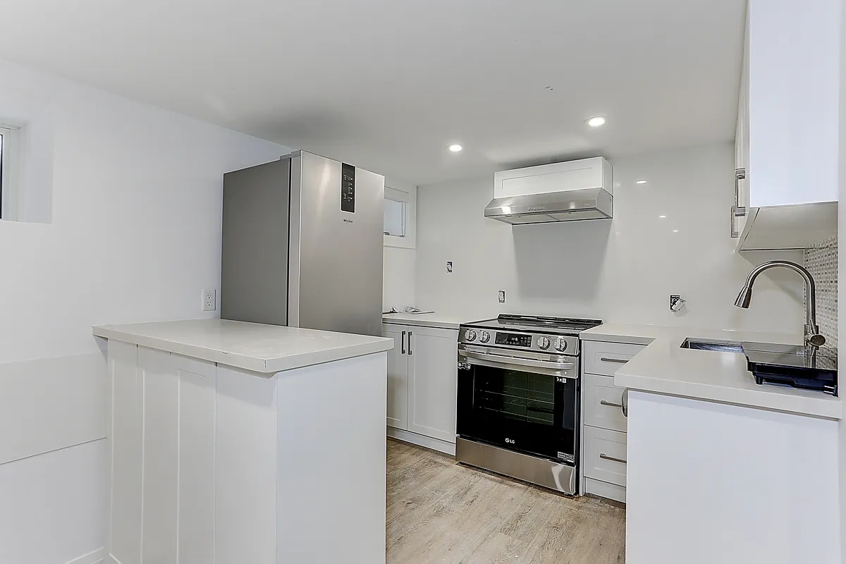 61 Clouston Ave - Lower — Photo 3