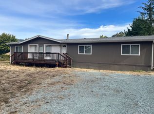 261 Crest Dr, Myrtle Creek, OR 97457