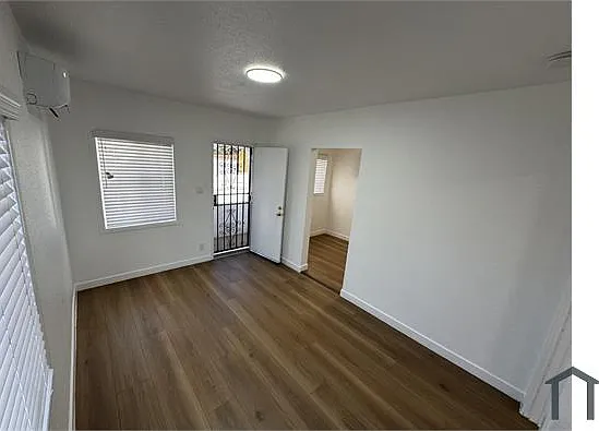 1 bed, $2,289 — Photo 4