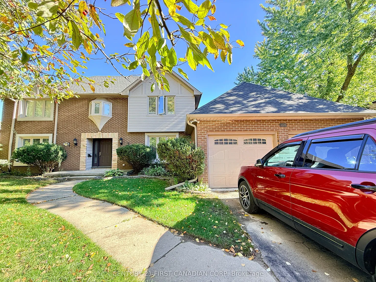 2 bed, $1,800 — Photo 2