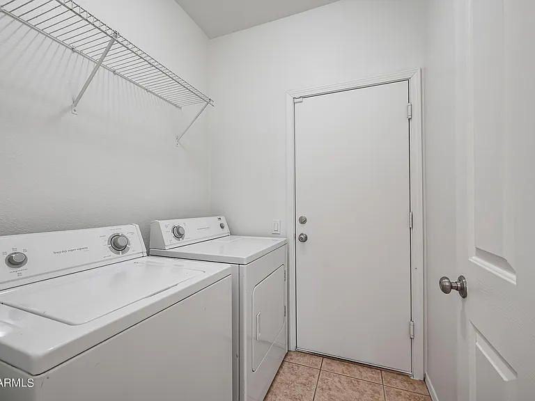 7160 E Lindner Ave — Photo 23
