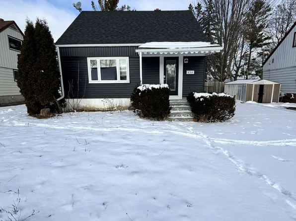 638 McKellar St, Peterborough, ON K9J 1R3