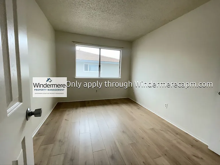 5600 Walerga Rd #4 — Photo 16