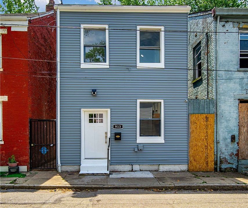 1st image of 913 Charlotte St