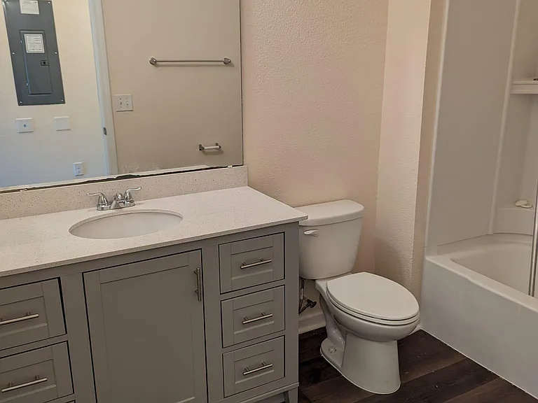 Key Lime Dr — Photo 1