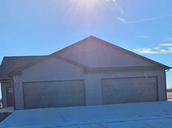 9339-9341 E Wassall Ct, Wichita, KS 67210