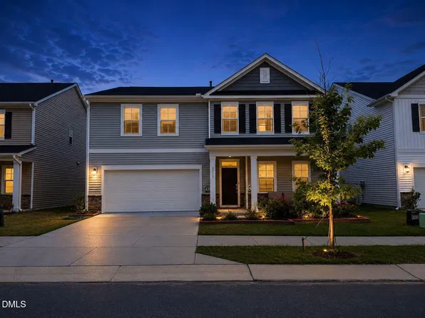 3717 Mason Bluff Dr, Raleigh, NC 27616
