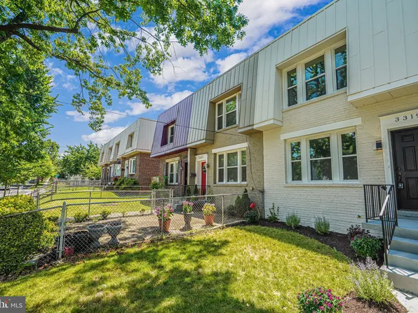 3319 B St SE, Washington, DC 20019
