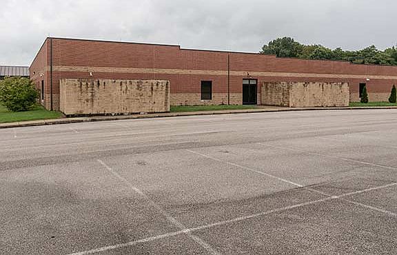 3rd image of 101 Hilltopper Way