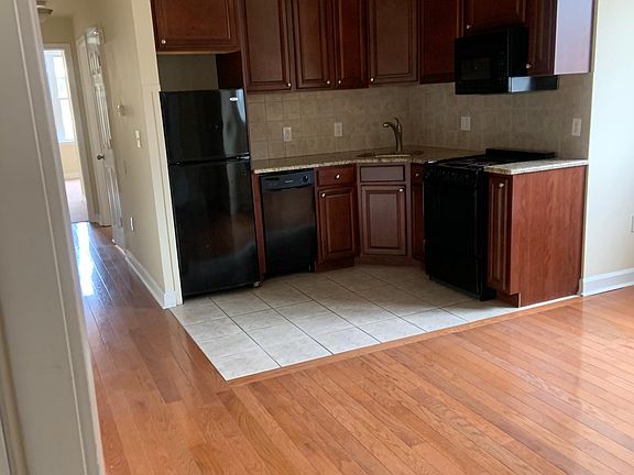 3rd image of 1536 E Passyunk Ave #2