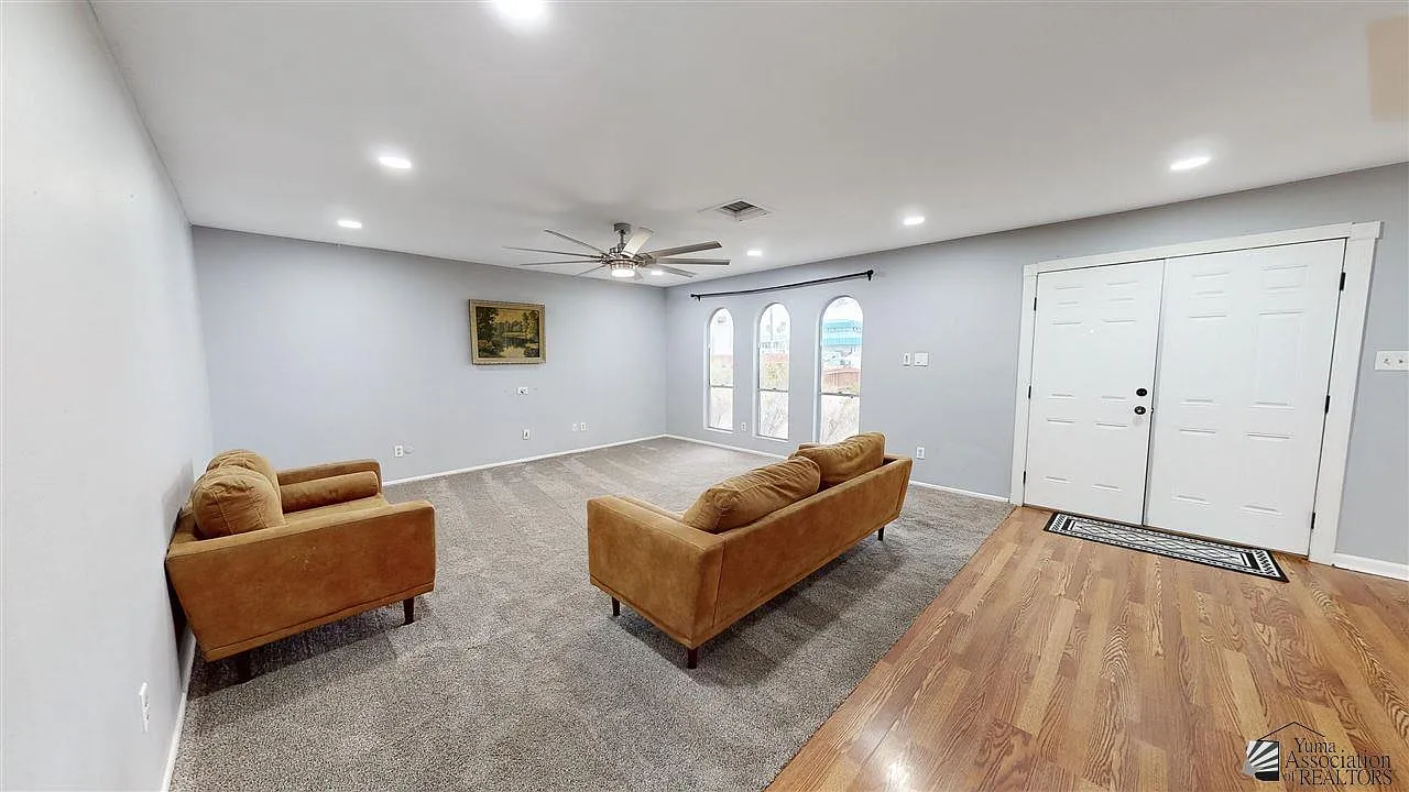 3 bed, 1645 sqft, $2,000 — Photo 3