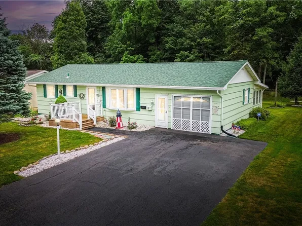 8 High St, Whitesboro, NY 13492