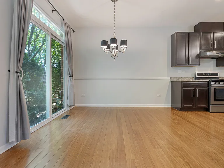 1022 Ravendale Ct — Photo 8
