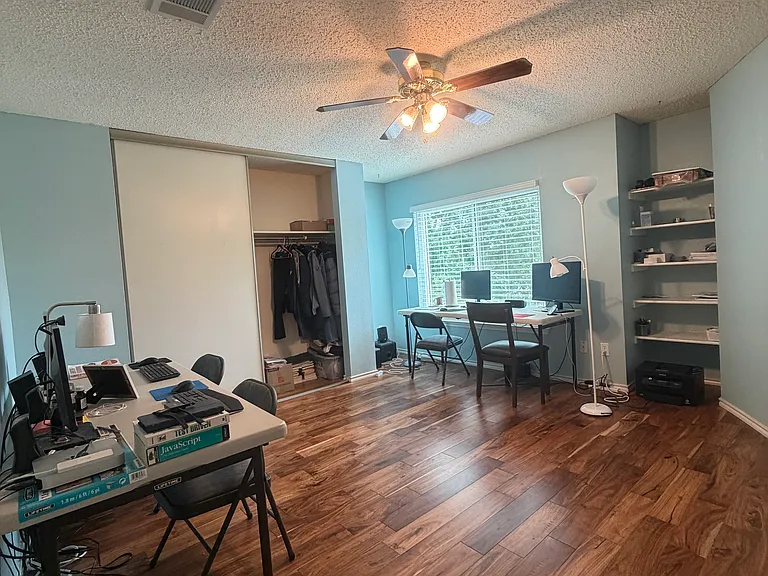 1208 Bradbury Ln — Photo 52