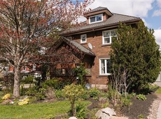 905 Queens Blvd, Kitchener, ON N2M1B1