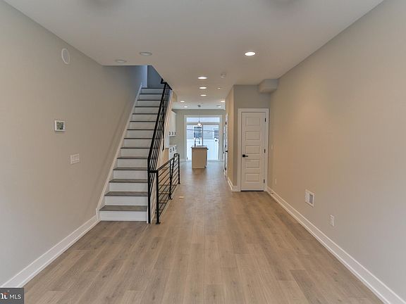 4th image of 618 McKean St