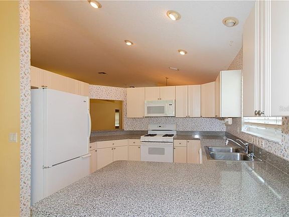 4th image of 14032 Shoal Dr