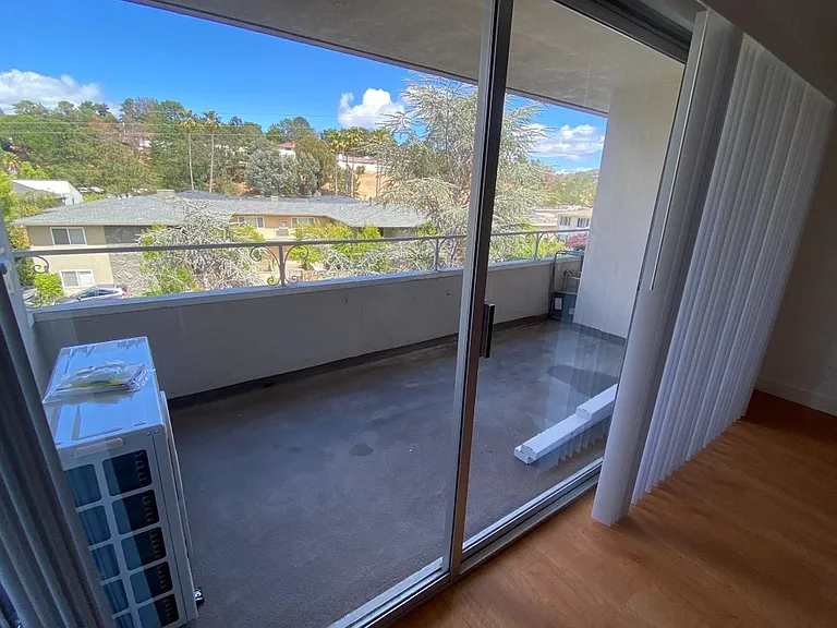 1320 Palos Verdes Drive (10) — Photo 10